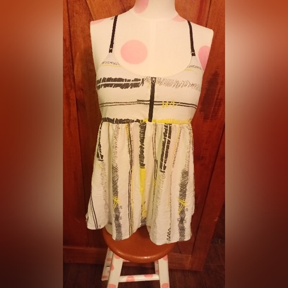 FINAL PRICE⭐FOX (top)⭐(bundle (2) listings with a ⭐ for $15) - Picture 1 of 7